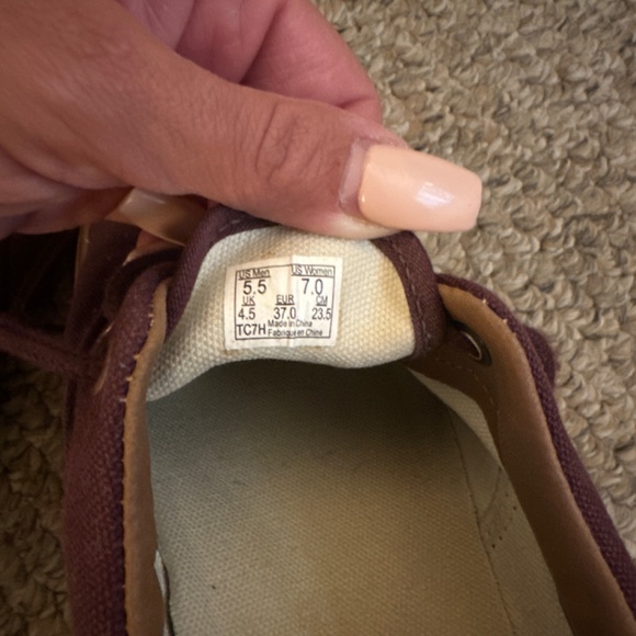 Vans Women's Sneakers in Burgundy and Brown - Picture 4 of 6